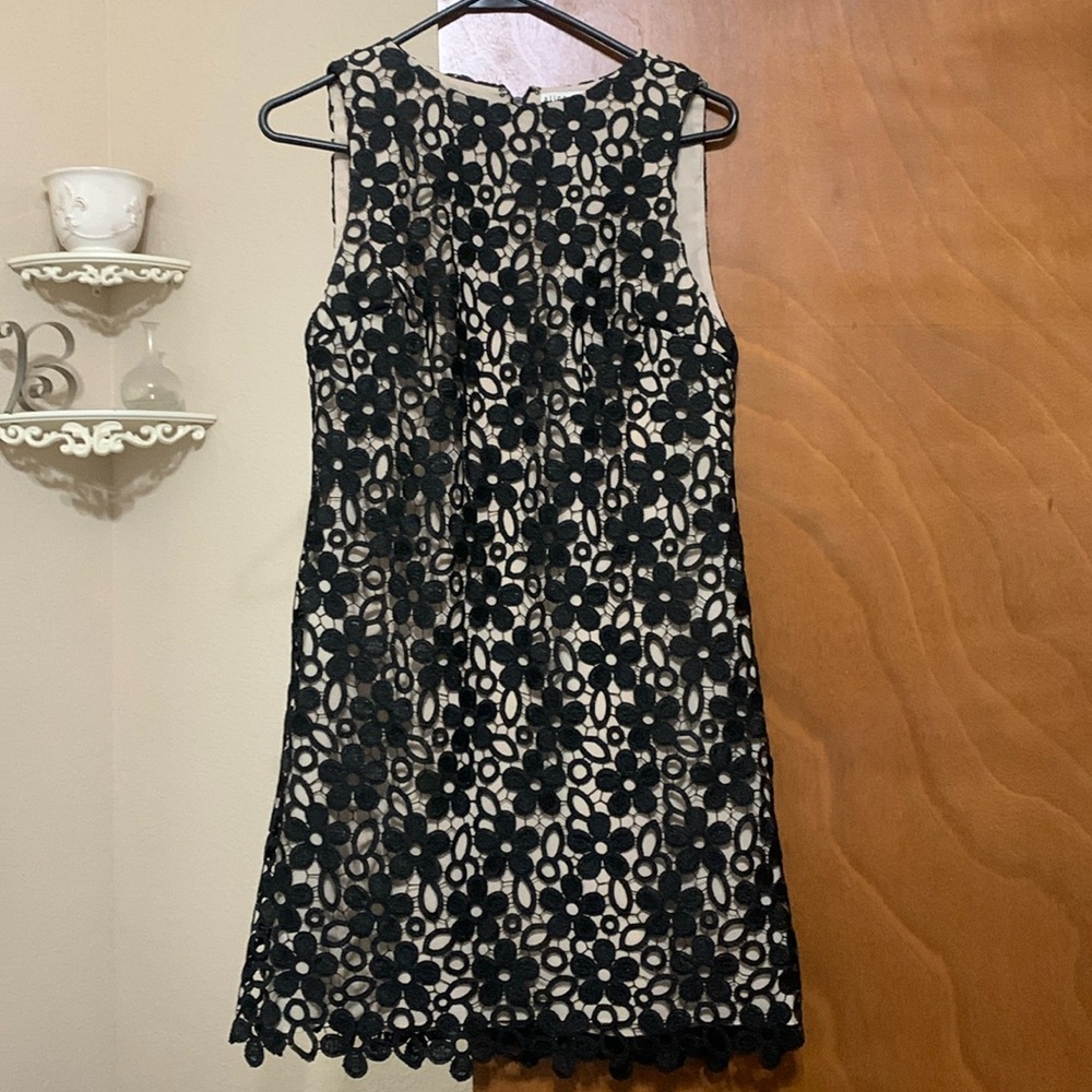 Alice + Olivia dress size 4